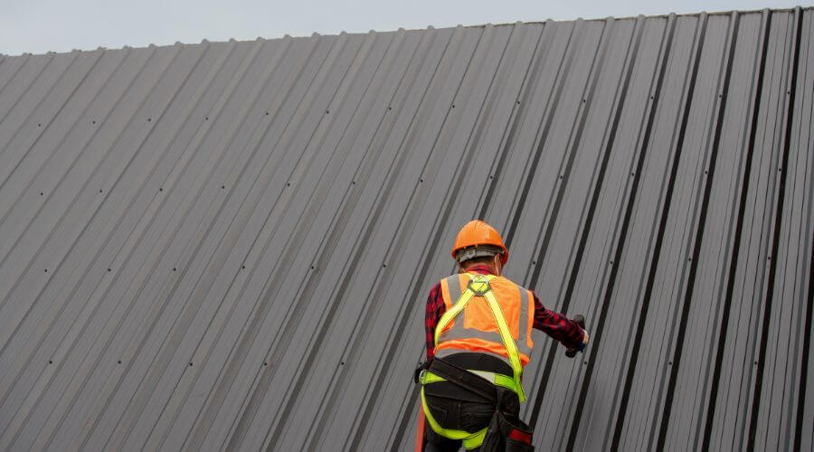 Professional gutter cleaning in Sault Sainte Marie, MI